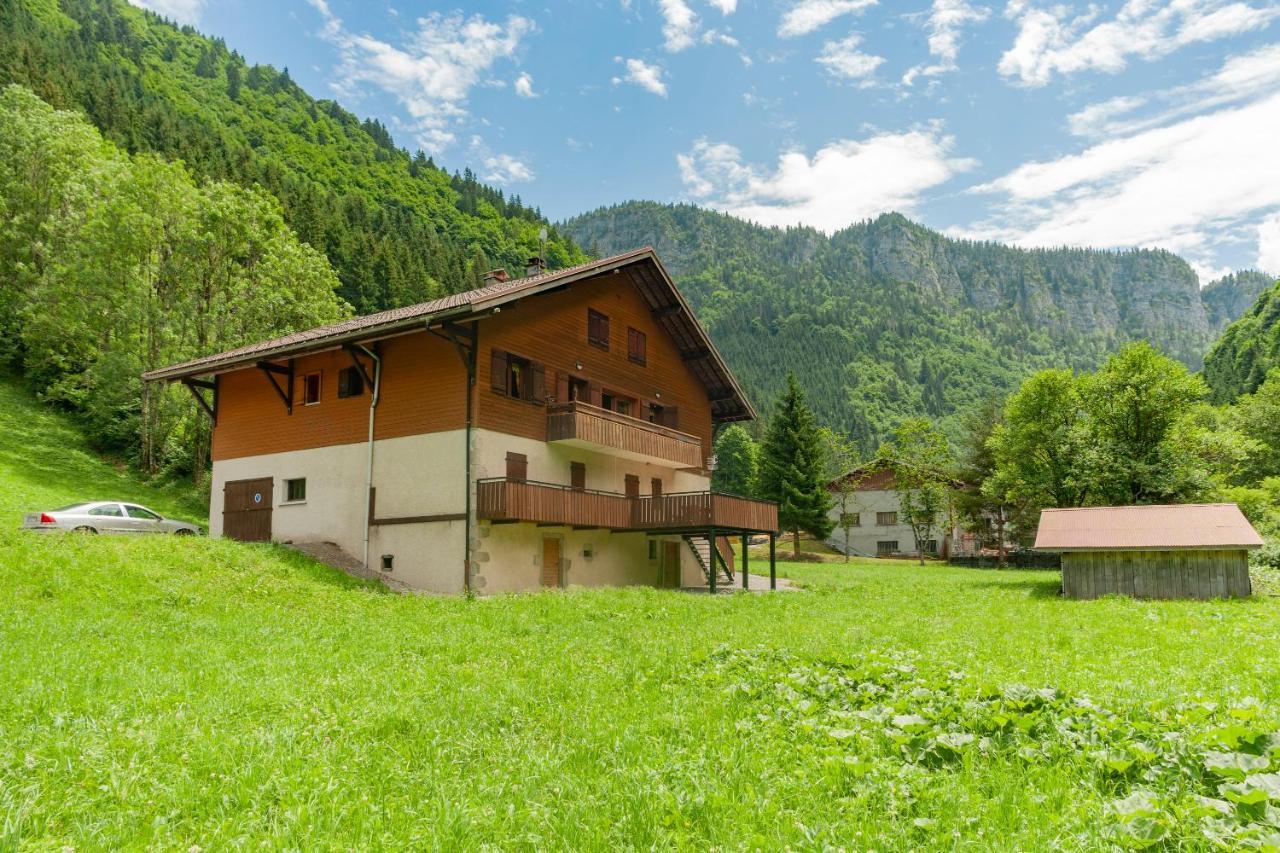 Grand Appartement Proche Gd Bornand Glieres-Val-de-Borne Eksteriør bilde